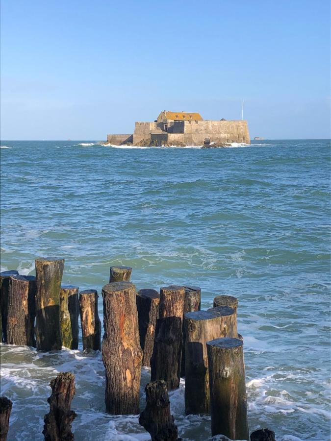 Le Cezembre, Au Pied De La Plage แซ็งต์มาโล ภายนอก รูปภาพ